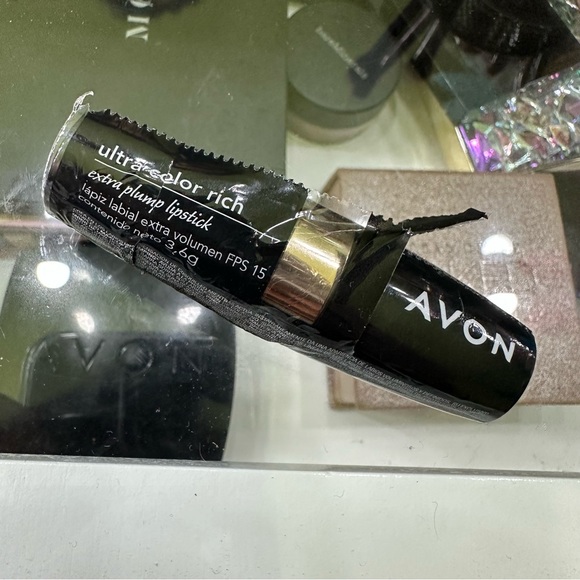 Avon Extra Plump Lipstick Choco Kiss - Picture 7 of 8